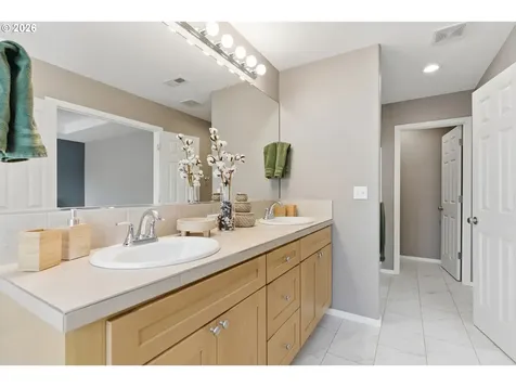 6144 SW 208th Place Beaverton OR 97078