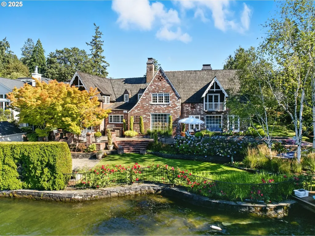 919 Westpoint Road Lake Oswego OR 97034