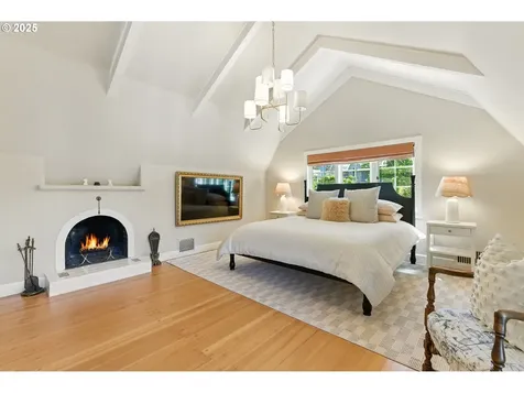 919 Westpoint Road Lake Oswego OR 97034
