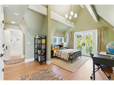 919 Westpoint Road Lake Oswego OR 97034