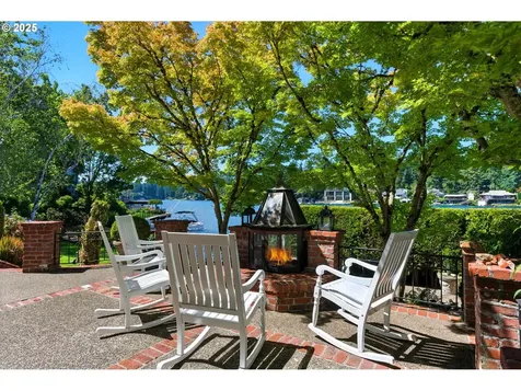 919 Westpoint Road Lake Oswego OR 97034
