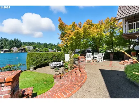 919 Westpoint Road Lake Oswego OR 97034