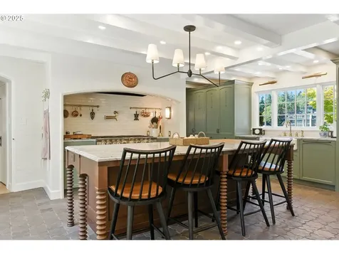 919 Westpoint Road Lake Oswego OR 97034