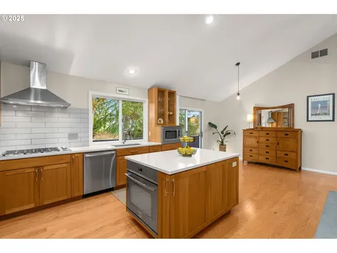 2380 Valley View Drive West Linn OR 97068