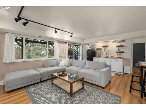 2380 Valley View Drive West Linn OR 97068