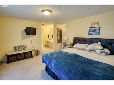 2770 May Street Hood River OR 97031