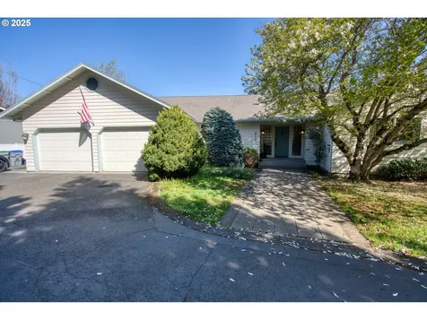 2770 May Street Hood River OR 97031