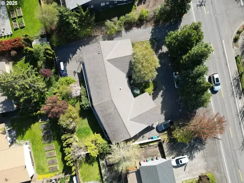 2770 May Street Hood River OR 97031