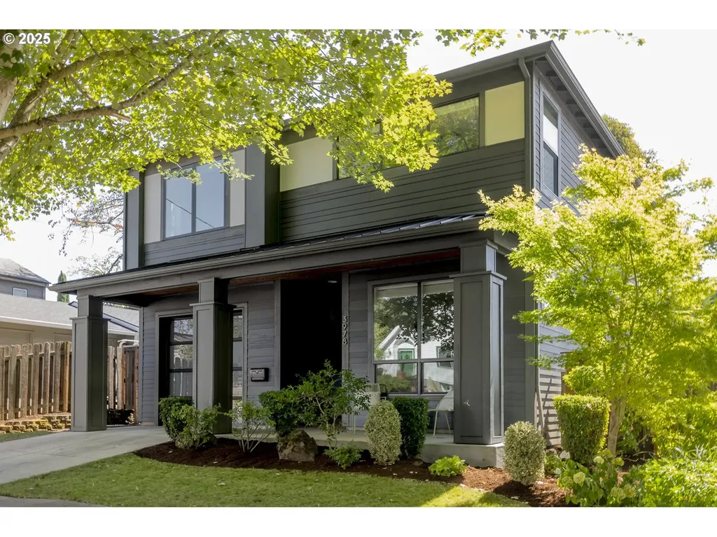 3978 SE Boise Street Portland OR 97202