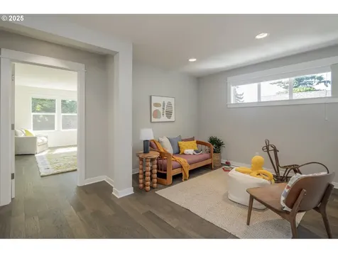 3978 SE Boise Street Portland OR 97202