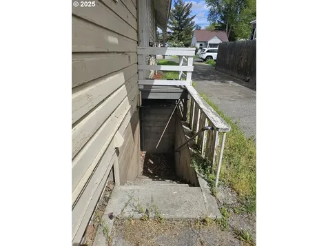 617 SW 3rd Street Pendleton OR 97801
