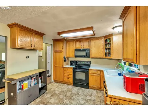 75 SE 205th Place Gresham OR 97030