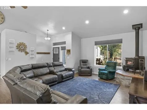 491 Oakwood Drive Oakland OR 97462
