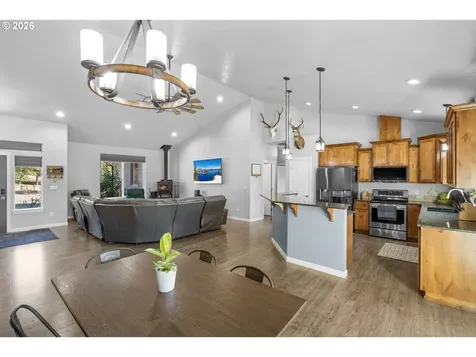 491 Oakwood Drive Oakland OR 97462