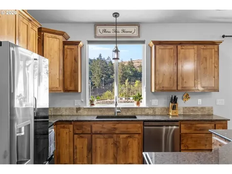 491 Oakwood Drive Oakland OR 97462