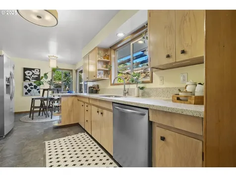 1130 NE 108th Avenue Portland OR 97220