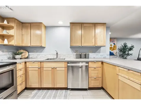 1130 NE 108th Avenue Portland OR 97220