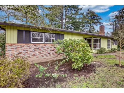 5537 SW Seymour Court Portland OR 97221