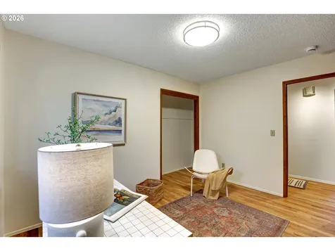 5537 SW Seymour Court Portland OR 97221