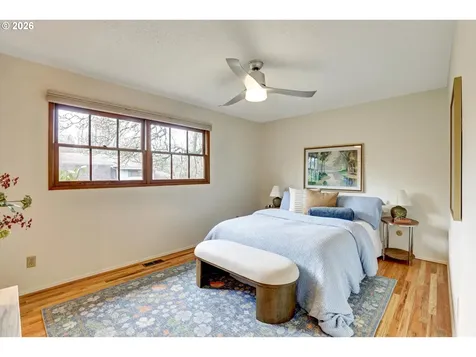 5537 SW Seymour Court Portland OR 97221