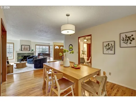 5537 SW Seymour Court Portland OR 97221