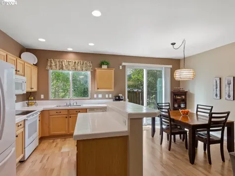 4618 SE Olivewood Street Hillsboro OR 97123