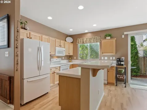 4618 SE Olivewood Street Hillsboro OR 97123