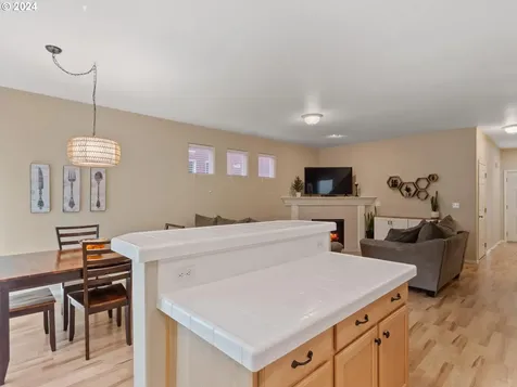 4618 SE Olivewood Street Hillsboro OR 97123