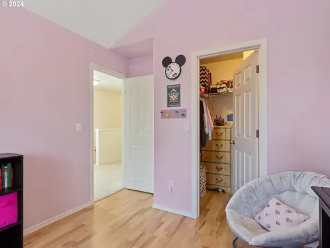 4618 SE Olivewood Street Hillsboro OR 97123