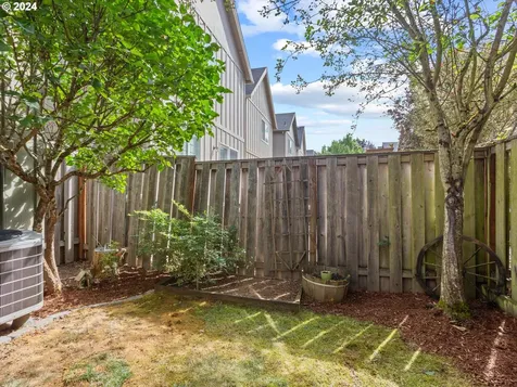 4618 SE Olivewood Street Hillsboro OR 97123