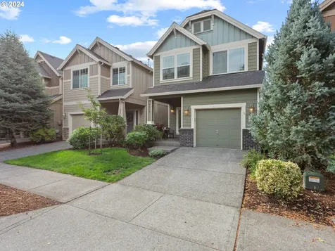 4618 SE Olivewood Street Hillsboro OR 97123