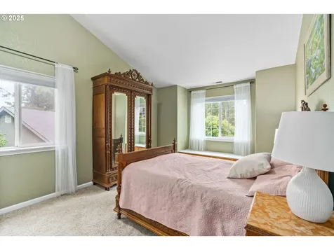 6828 Holly Street Springfield OR 97478