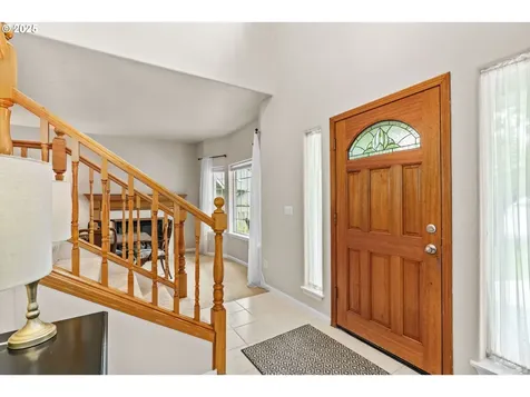 6828 Holly Street Springfield OR 97478