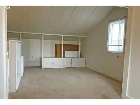 2775 Hilyard Street Eugene OR 97405