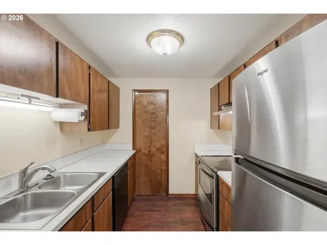 1100 N Meridian Street Newberg OR 97132