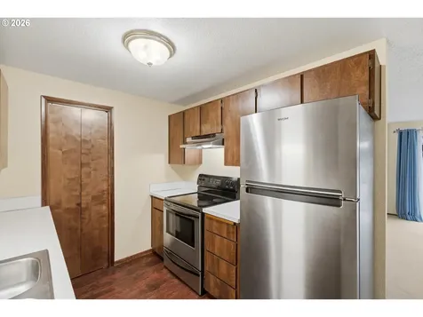 1100 N Meridian Street Newberg OR 97132