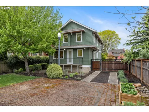 1524 SE Malden Street Portland OR 97202