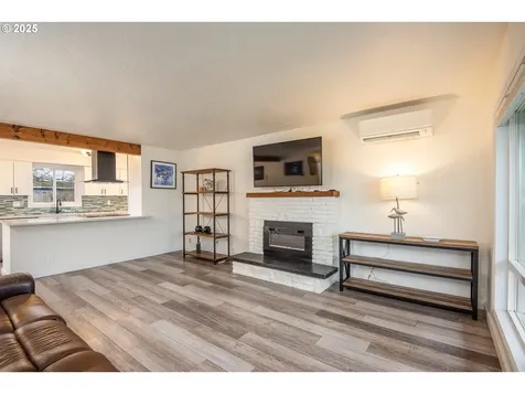 860 Maxwell Road Eugene OR 97404