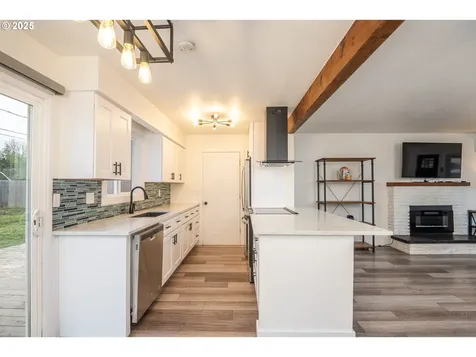 860 Maxwell Road Eugene OR 97404