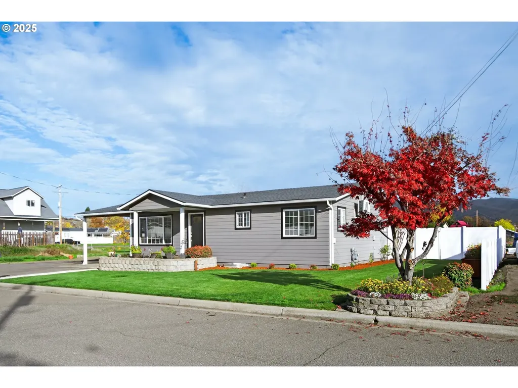 3721 Joe Avenue Roseburg OR 97471