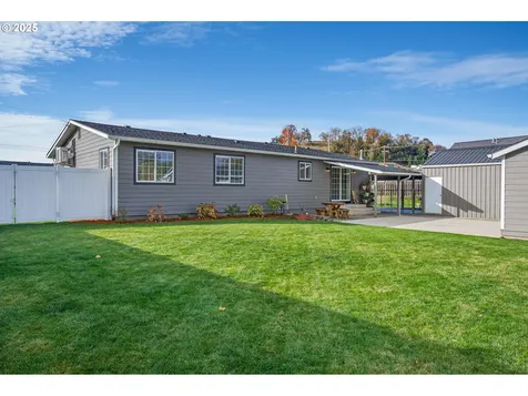 3721 Joe Avenue Roseburg OR 97471