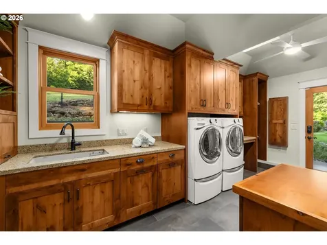 21250 S Wisteria Road West Linn OR 97068