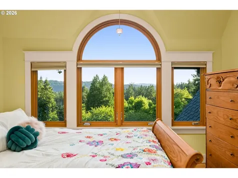 21250 S Wisteria Road West Linn OR 97068