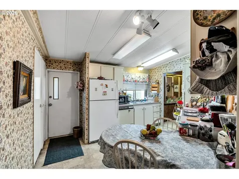 2511 SE River Road Hillsboro OR 97123