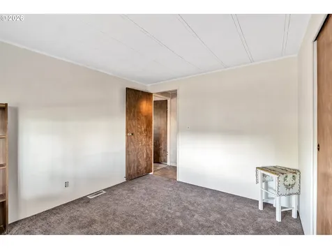2511 SE River Road Hillsboro OR 97123