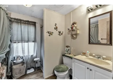 2511 SE River Road Hillsboro OR 97123