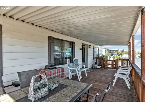2511 SE River Road Hillsboro OR 97123