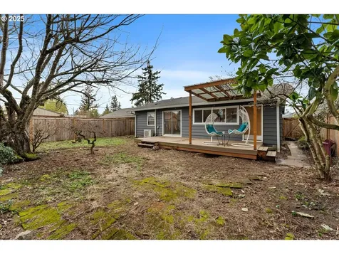 7215 SE 68th Avenue Portland OR 97206
