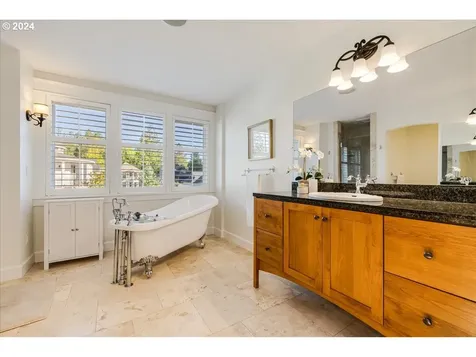 9728 SW Carmina Lane Beaverton OR 97005