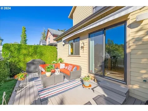 9728 SW Carmina Lane Beaverton OR 97005